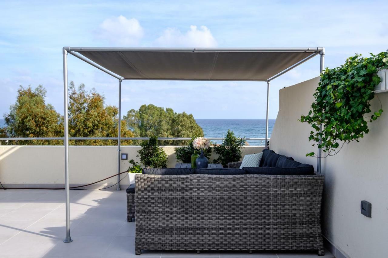 Appartamento The Coral Penthouse Larnaca Esterno foto