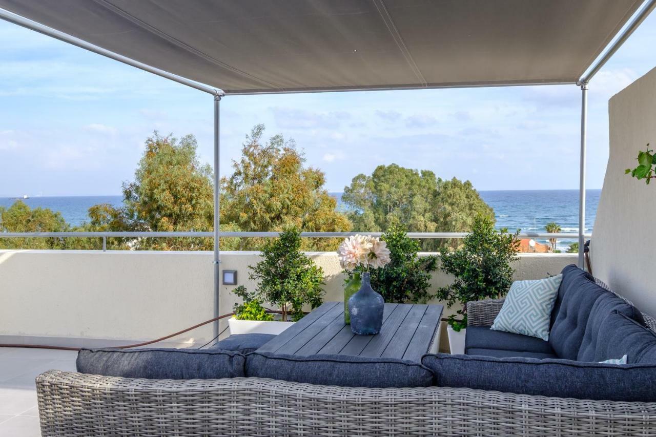 Appartamento The Coral Penthouse Larnaca Esterno foto