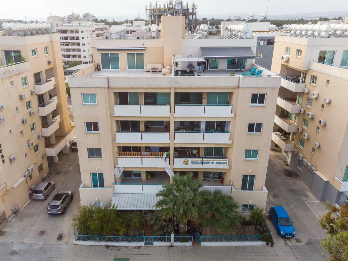 Appartamento The Coral Penthouse Larnaca Esterno foto