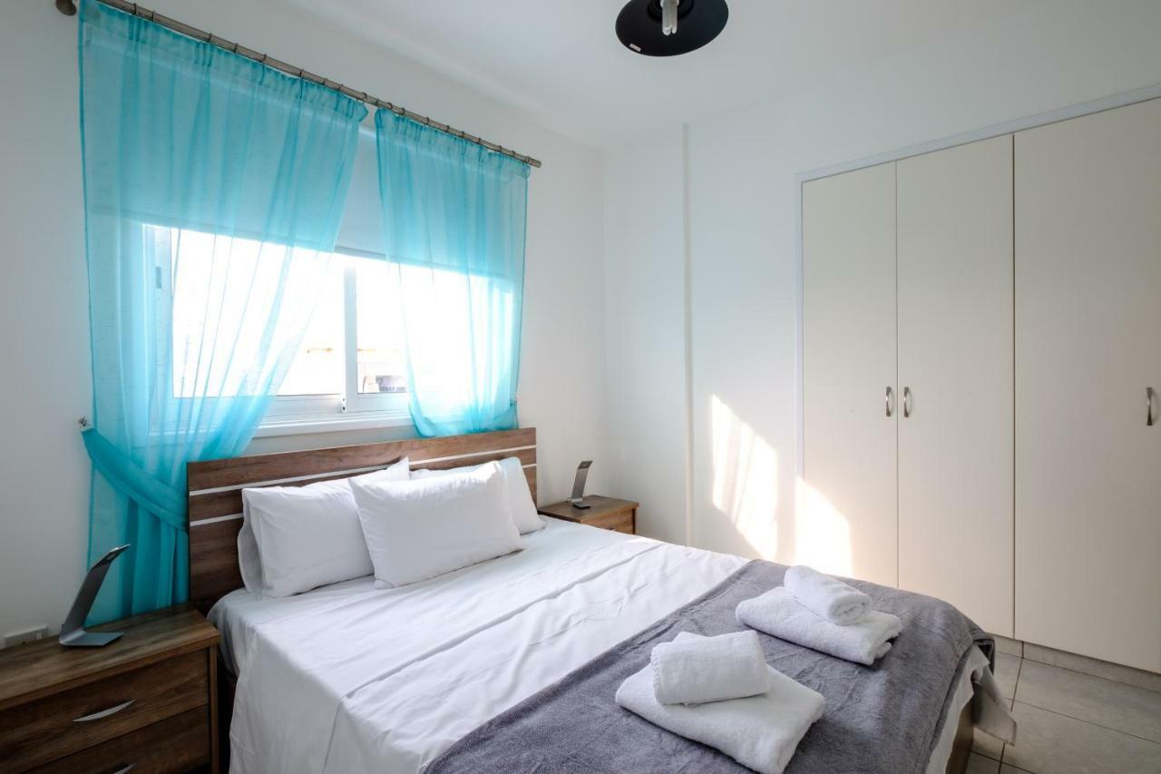 Appartamento The Coral Penthouse Larnaca Esterno foto