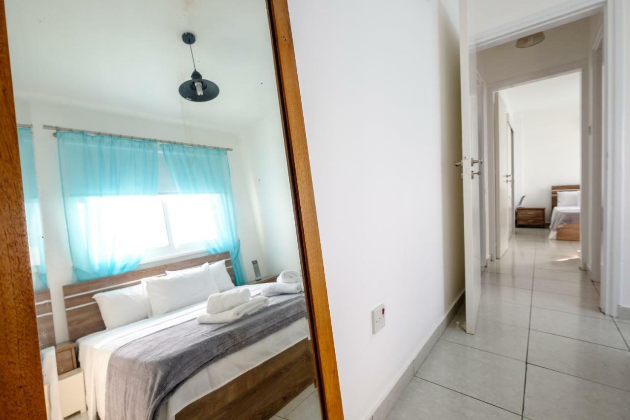 Appartamento The Coral Penthouse Larnaca Esterno foto
